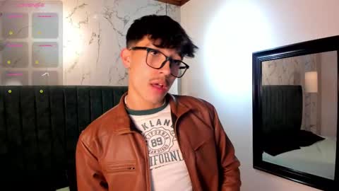 Snapshot of tim__fox chatting on 09/17/25, 12:29 Tim Fox online show from 09/17/25, 12:29