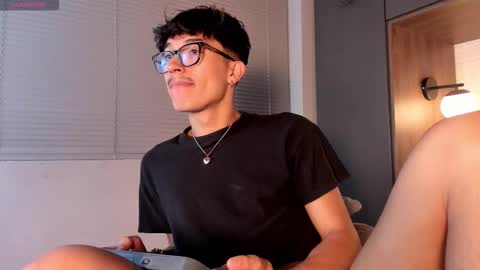 Snapshot of tim__fox chatting on 11/07/25, 12:16 Tim Fox online show from 11/07/25, 12:16