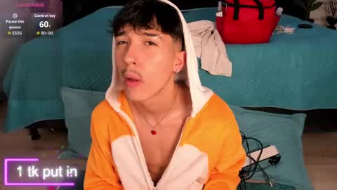 Snapshot of tim__fox chatting on 11/16/25, 12:00 Tim Fox online show from 11/16/25, 12:00