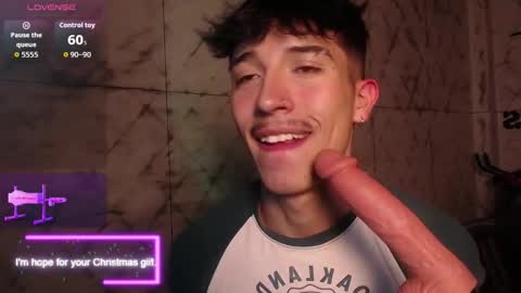 Snapshot of tim__fox chatting on 12/21/25, 11:28 Tim Fox online show from 12/21/25, 11:28