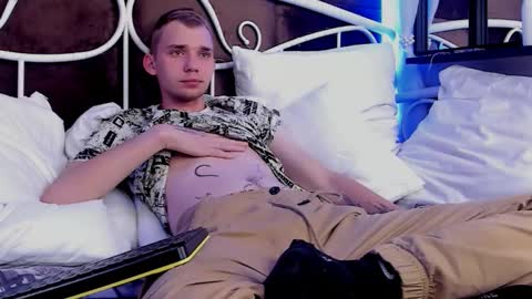 Snapshot of tim_blackk chatting on 09/24/25, 06:11 Tim online show from 09/24/25, 06:11