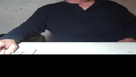 Snapshot of timamanda chatting on 10/28/25, 03:14 Tim  Amanda online show from 10/28/25, 03:14