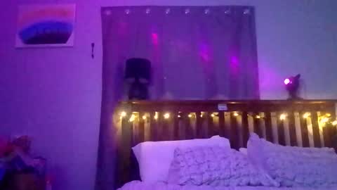 Snapshot of timbowwow chatting on 12/22/25, 06:16 timbowwow online show from 12/22/25, 06:16