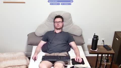 Snapshot of timelord157501 chatting on 11/08/25, 04:01 TimeLordRaps online show from 11/08/25, 04:01