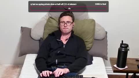 Snapshot of timelord157501 chatting on 11/09/25, 08:23 TimeLordRaps online show from 11/09/25, 08:23