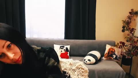 Luisa online show from 02/26/25, 12:14