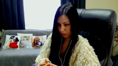 Luisa online show from 04/24/26, 08:06