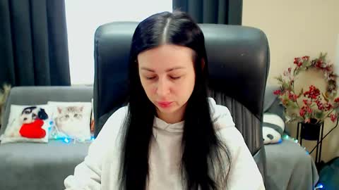 Snapshot of timeparadice chatting on 05/06/26, 07:46 Luisa online show from 05/06/26, 07:46