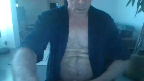 Snapshot of times20 chatting on 09/29/25, 05:01 times20 online show from 09/29/25, 05:01