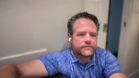 Snapshot of timjcali chatting on 11/03/25, 04:08 Tim online show from 11/03/25, 04:08