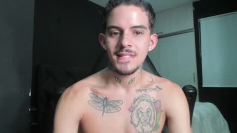 Snapshot of timothy_eliot chatting on 12/05/24, 07:05 wanna play bareback uncut colombian couple new twink bbk online show from 12/05/24, 07:05