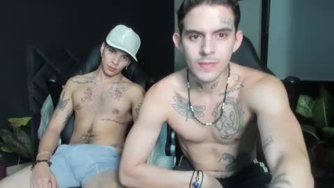 Snapshot of timothy_eliot chatting on 02/10/25, 09:58 wanna play bareback uncut colombian couple new twink bbk online show from 02/10/25, 09:58