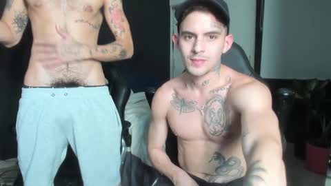 Snapshot of timothy_eliot chatting on 02/19/25, 09:17 wanna play bareback uncut colombian couple new twink bbk online show from 02/19/25, 09:17