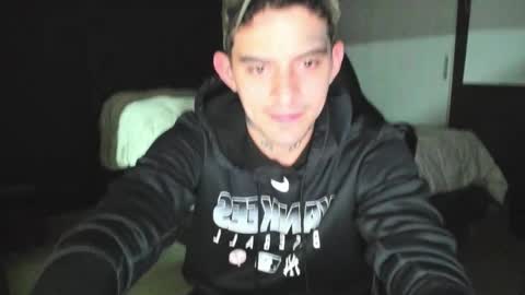 Snapshot of timothy_eliot chatting on 11/16/25, 05:02 wanna play bareback uncut colombian couple new twink bbk online show from 11/16/25, 05:02