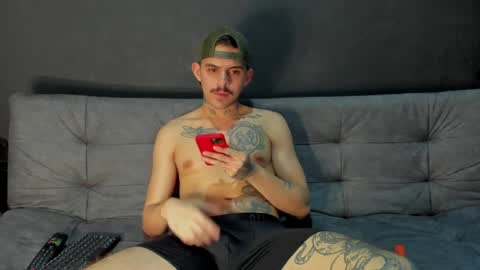 wanna play bareback uncut colombian couple new twink bbk online show from 04/02/26, 09:40