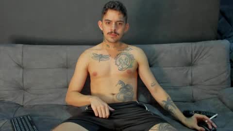 wanna play bareback uncut colombian couple new twink bbk online show from 04/06/26, 07:09
