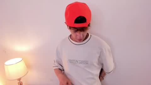 Timothy 21 years old online show from 09/08/25, 07:13