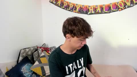 Timothy 21 years old online show from 10/06/25, 08:39