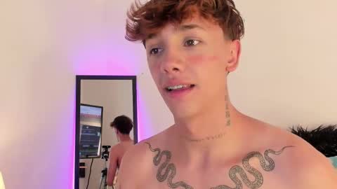 Timothy 21 years old online show from 11/06/25, 09:48