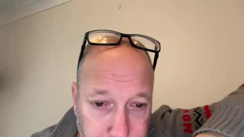 timtim19781978 online show from 12/05/25, 11:19