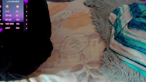 Snapshot of tina14vv chatting on 12/22/24, 04:17 tina14vv online show from 12/22/24, 04:17