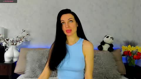 Tina online show from 04/19/26, 10:47