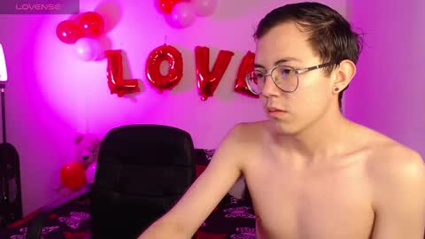 Snapshot of tina_n_charlie chatting on 02/14/25, 11:53 Tina N Charlie online show from 02/14/25, 11:53