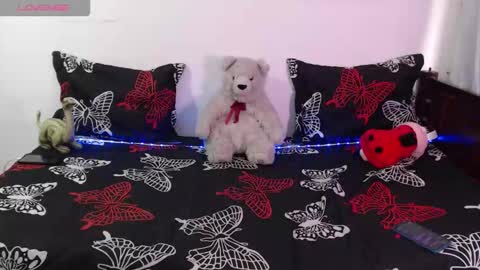 Snapshot of tina_n_charlie chatting on 10/06/25, 12:46 Tina N Charlie online show from 10/06/25, 12:46