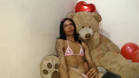 tinaa_williams online show from 02/14/25, 09:53