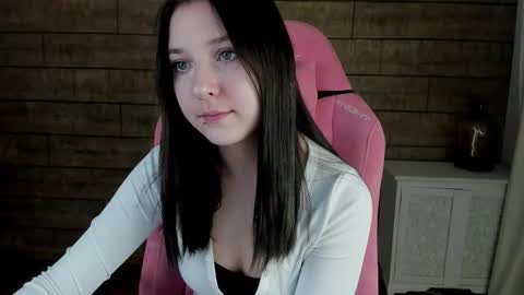 TinaBurton online show from 11/11/25, 04:45