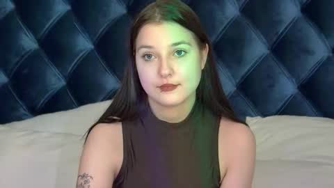 TinaBurton online show from 11/12/25, 05:02