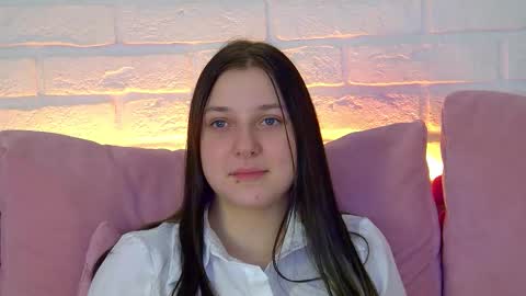 TinaBurton online show from 11/22/25, 07:07