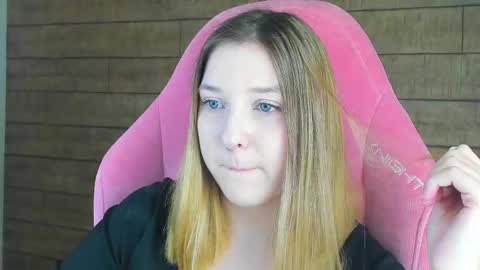 TinaBurton online show from 03/18/26, 04:10