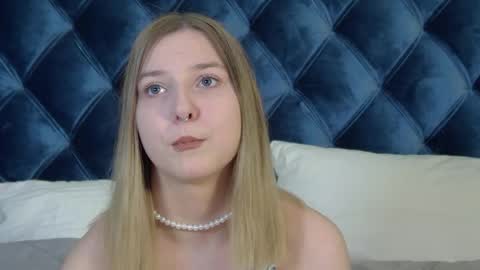 TinaBurton online show from 04/19/26, 03:55