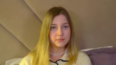 Snapshot of tinaburton chatting on 07/14/26, 05:18 TinaBurton online show from 07/14/26, 05:18