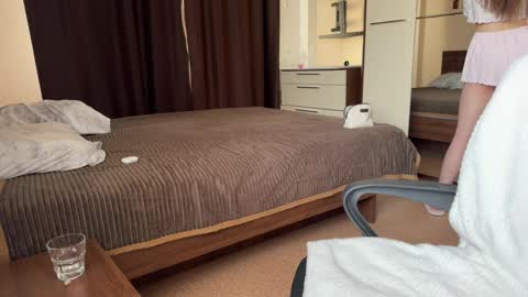 Tina online show from 04/03/26, 07:28