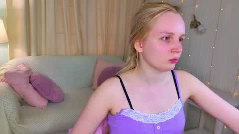Snapshot of tinasiner chatting on 05/07/26, 03:50 tinasiner online show from 05/07/26, 03:50