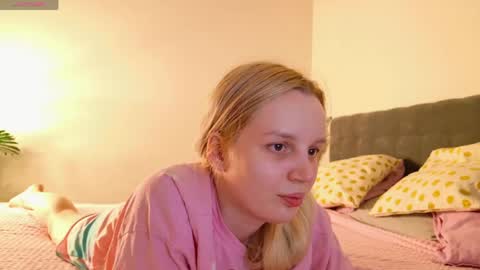 Snapshot of tinasiner chatting on 05/16/26, 03:00 tinasiner online show from 05/16/26, 03:00