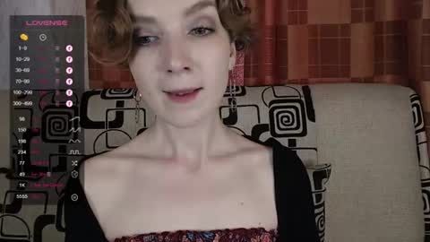 Snapshot of tinawincee chatting on 06/12/26, 05:06 Tina online show from 06/12/26, 05:06