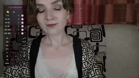 Snapshot of tinawincee chatting on 07/11/26, 04:59 Tina online show from 07/11/26, 04:59