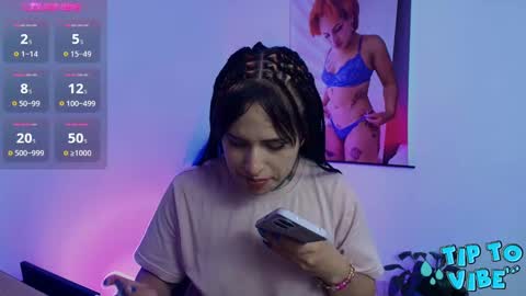I AM BELLA  ----------- follow my  IG  TINNS 69 online show from 02/18/25, 01:54