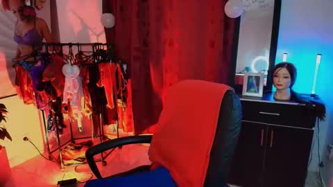 I AM BELLA  ----------- follow my  IG  TINNS 69 online show from 12/03/25, 02:08