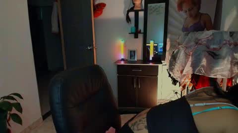 I AM BELLA  ----------- follow my  IG  TINNS 69 online show from 02/23/26, 11:46