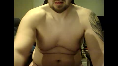 Snapshot of tinstranger33 chatting on 01/16/25, 05:00 tinstranger33 online show from 01/16/25, 05:00