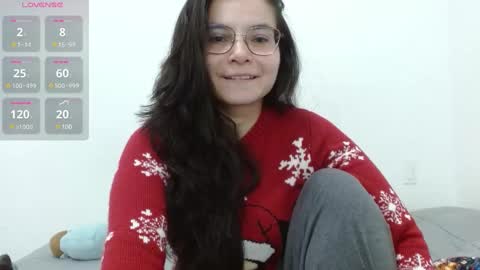 Snapshot of tiny_caroline chatting on 02/07/25, 03:01 Tiny Caroline online show from 02/07/25, 03:01