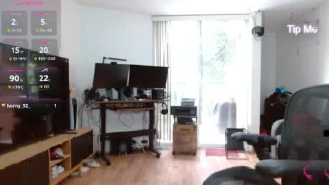 Tiny Caroline online show from 05/12/26, 08:50
