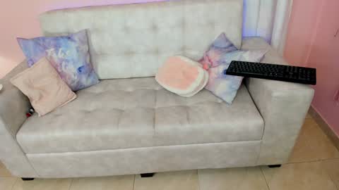 tiny_cora online show from 02/02/25, 10:39