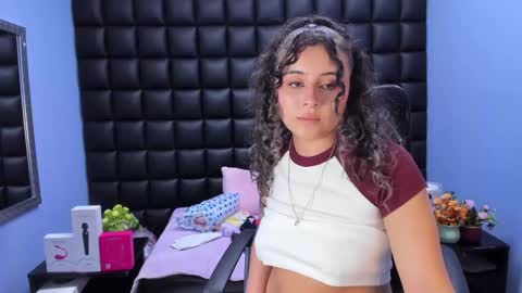 tiny online show from 02/11/26, 04:06