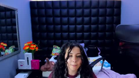 Snapshot of tiny_love_ chatting on 06/02/26, 04:03 tiny online show from 06/02/26, 04:03