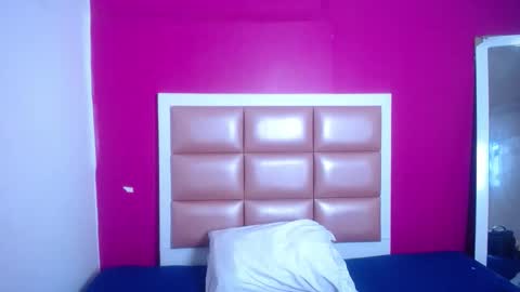 tiny_sarah1 online show from 02/24/26, 07:39